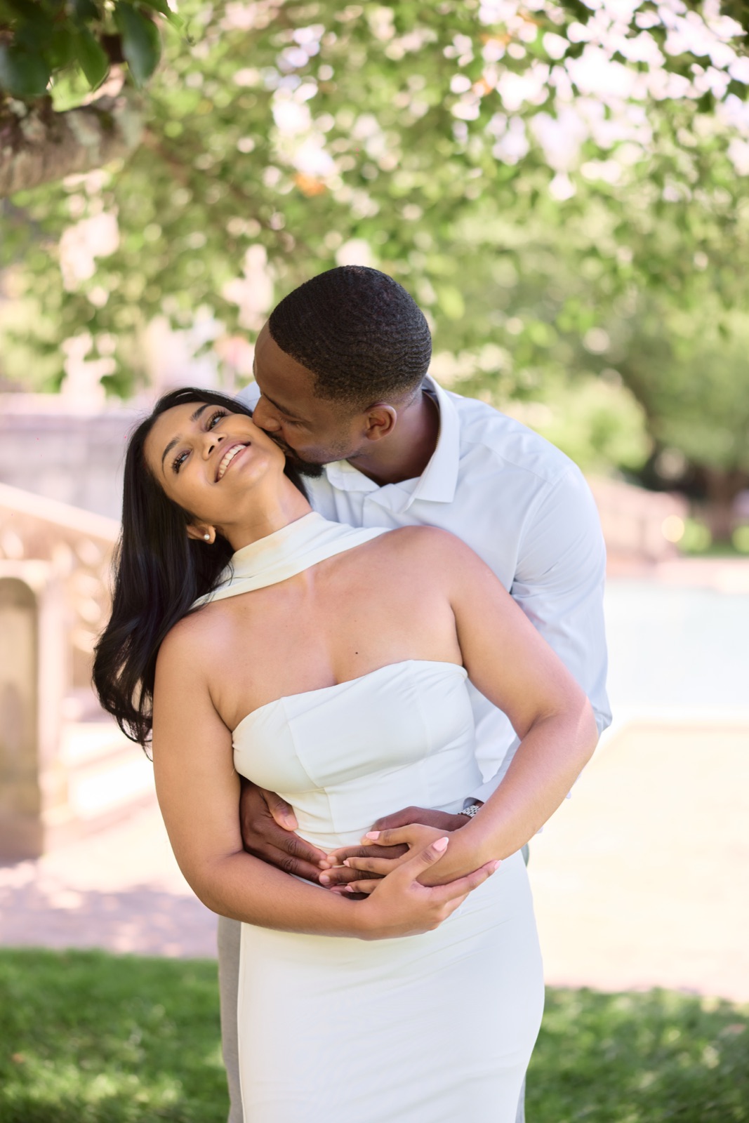 An embrace in the garden